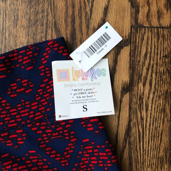 ✨NWT LuLaRoe Cassie Skirt, Blue and Red, Size S - Picture 2 of 5
